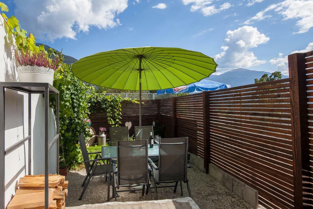 Ferienwohnung Bei Cooldog Imst Exterior foto