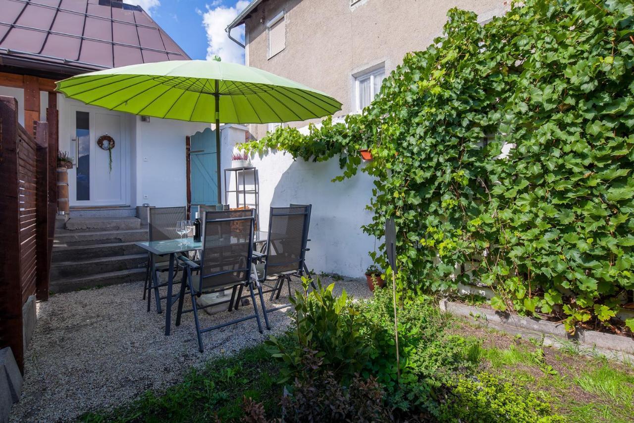 Ferienwohnung Bei Cooldog Imst Exterior foto